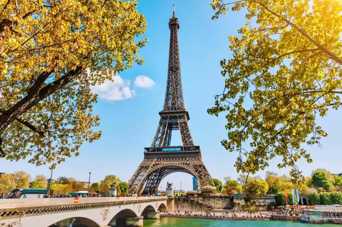 Torre Eiffel em Paris
